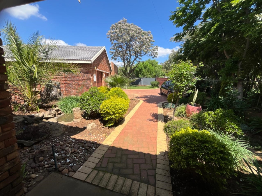 4 Bedroom Property for Sale in Riebeeckstad Free State